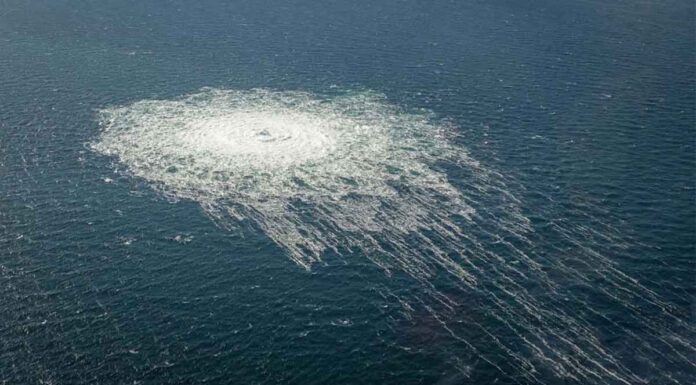 Οι αγωγοί Nord Stream 1 και 2 ανατινάχτηκαν σε τέσσερα σημεία όπως αποκαλύπτει ο εντοπισμός Οι υποβρύχιες εκρήξεις στους αγωγούς φυσικού αερίου Nord Stream 1 & 2 για τις οποίες όλες πλέον οι εκτιμήσεις επίσημων αξιωματούχων συγκλίνουν ότι επρόκειτο περί σαμποτάζ