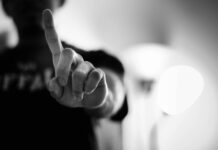 Όλοι οι άνθρωποι είναι καλοί μέχρι να τους πεις το πρώτο «όχι».