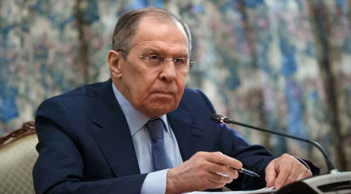 Κρίση στην Γεωργία – Η Μόσχα απειλεί με επέμβαση: «Μέγας κίνδυνος η ευθυγράμμιση με την πολιτική των ΗΠΑ» Ο Σ.Λαβρόφ κλείνει το θέμα: «Αν ενσωματωθούν οι περιοχές μετά τα δημοψηφίσματα γίνονται ρωσικό έδαφος – Θα ισχύσει το πυρηνικό μας δόγμα»