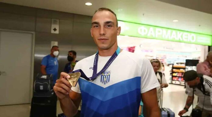 Έλληνας πρωταθλητής κωπηλασίας ξεσπά: «Χορηγοί μου είναι μόνο οι γονείς