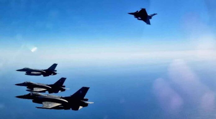 Τούρκος πιλότος παραλίγο να συντριβεί κατά τη διάρκεια αερομαχίας με ελληνικά F-16 Τούρκος πιλότος παραλίγο να συντριβεί κατά τη διάρκεια αερομαχίας με ελληνικά F-16