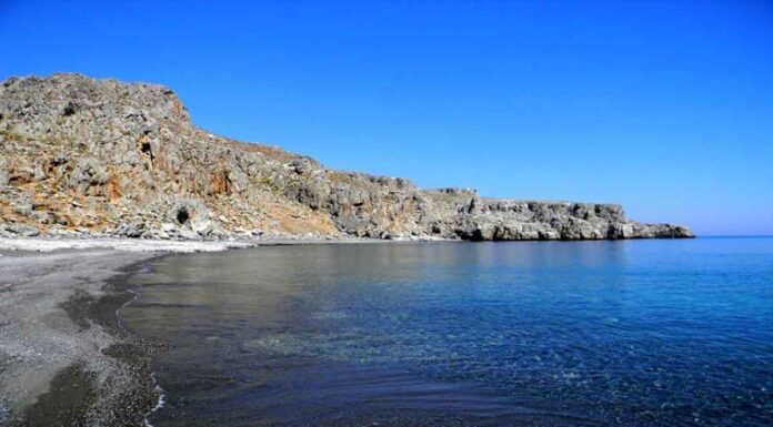 ΛΕΝΤΑ: Περπατούσε στην παραλία και ξαφνικά σωριάστηκε νεκρός! Ηράκλειο: Περπατούσε στην παραλία και ξαφνικά σωριάστηκε νεκρός!