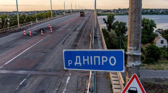 Oι Ρώσοι ανατίναξαν την γέφυρα Αntonovsky στην Χερσώνα και ολοκλήρωσαν την αποχώρησή τους από την πόλη