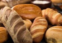 Τι να κάνετε με το μπαγιάτικο ψωμί εκτός από μπιφτέκια και κεφτεδάκια