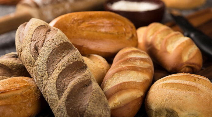 Τι να κάνετε με το μπαγιάτικο ψωμί εκτός από μπιφτέκια και κεφτεδάκια