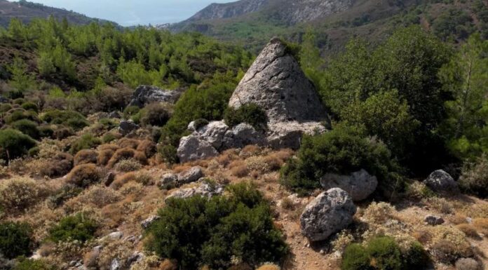 Η μυστηριώδης πυραμίδα της Σούγιας: Το άλυτο μυστήριο της Κρήτης
