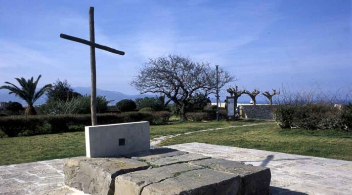 Ανάπλαση στον τάφο του Νίκου Καζαντζάκη