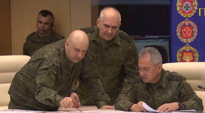 Η Μόσχα προειδοποίησε ΗΠΑ και Βρετανία: «Αν βλήματα ΗIMARS και cruise Storm Shadow κτυπήσουν στην Κριμαία θα σας κτυπήσουμε κι εμείς»