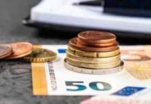 Ποιοι θα πάρουν έκτακτο Δώρο Χριστουγέννων έως 420 ευρώ