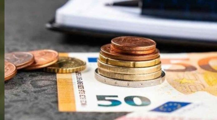 Ποιοι θα πάρουν έκτακτο Δώρο Χριστουγέννων έως 420 ευρώ