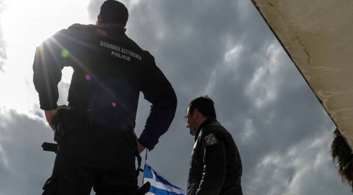 Μαλεβίζι: Εισέβαλαν και άδειασαν τα ράφια σούπερ μάρκετ