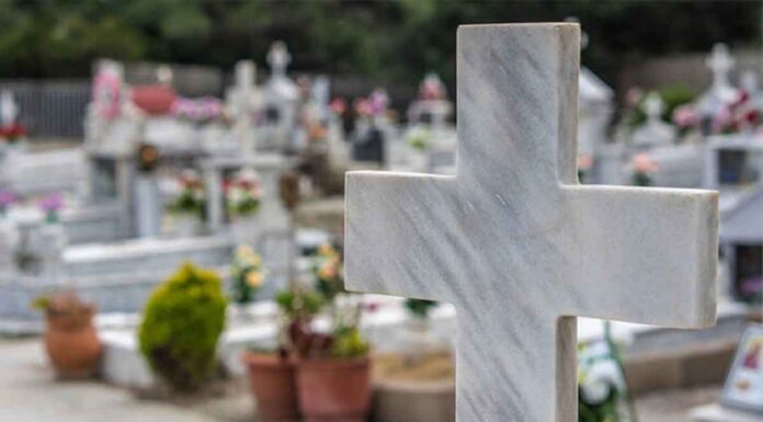 Δήμος Ηρακλείου: Διαθέτει τάφους σε τιμές… γκαρσονιέρας!
