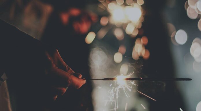 Καλό αν κάνεις ή κακό, θα’ ρθει να σε γυρέψει. Καλό αν κάνεις ή κακό