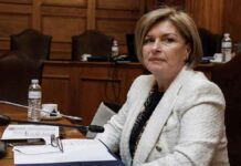 Ομολογία Μίνα Γκάγκα: «Οι μάσκες έκαναν ζημιά στην φυσιολογική ανάπτυξη των παιδιών και στο ανοσοποιητικό τους»