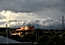 Στα λευκά Ανώγεια και Οροπέδιο Λασιθίου