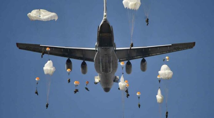 H Mόσχα προειδοποιεί Ουκρανία και Μολδαβία για την Υπερδνειστερία: «Δεν θα αφήσουμε 200.000 Ρώσους στην τύχη τους»