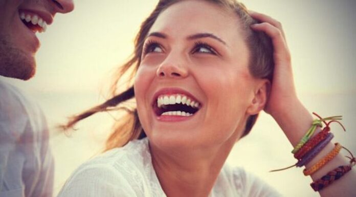 Μάγκας θα είσαι όταν θα την κάνεις να γελάει