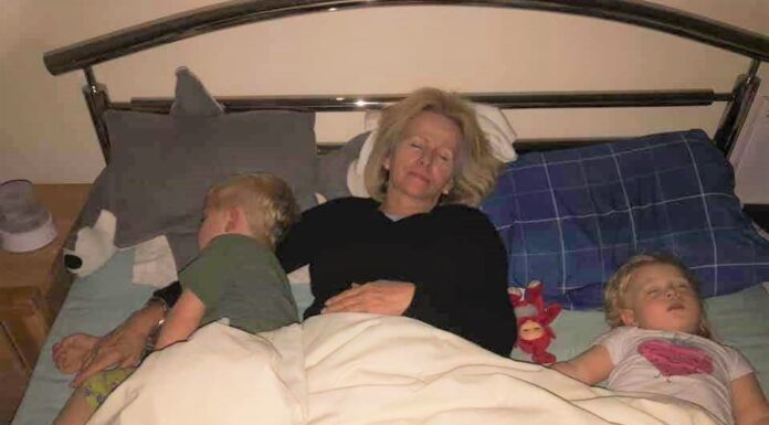 «Το ΕΥΧΑΡΙΣΤΩ της μητέρας μου όταν ήρθε να κρατήσει τα παιδιά μου για να βγούμε με τον άντρα μου»