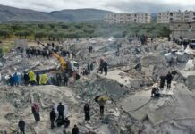 Σεισμός σε Τουρκία – Συρία: Πάνω από 15.000 νεκροί – «Η δόνηση τίναξε στον αέρα τα κτίρια» λέει Έλληνας καθηγητής