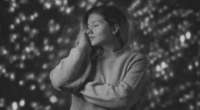 Σημάδια που δείχνουν ότι η ψυχή σου είναι εξαντλημένη και πώς να την επαναφορτίσεις.