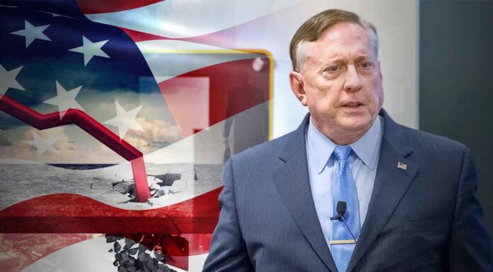 Douglas Macgregor: «Οι ΗΠΑ οδηγούνται σε χρεοκοπία – Θα εκπλαγώ αν ο Τ.Μπάιντεν παραμείνει πρόεδρος μετά από 90 ημέρες»