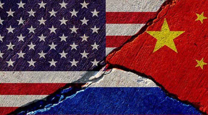 Κίνα και Ρωσία «βομβαρδίζουν» την οικονομία των ΗΠΑ: Αγοράζουν χρυσό, πουλάνε ομόλογα και προκαλούν κατάρρευση τραπεζών!