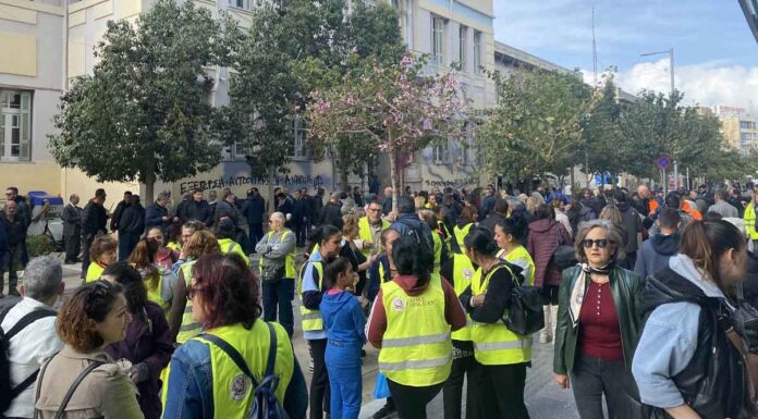 Στα δικαστήρια οι συμβασιούχοι σε δήμους και περιφέρεια – Καμπανάκι για την δημόσια υγεία από τους συνδικαλιστές (vid)