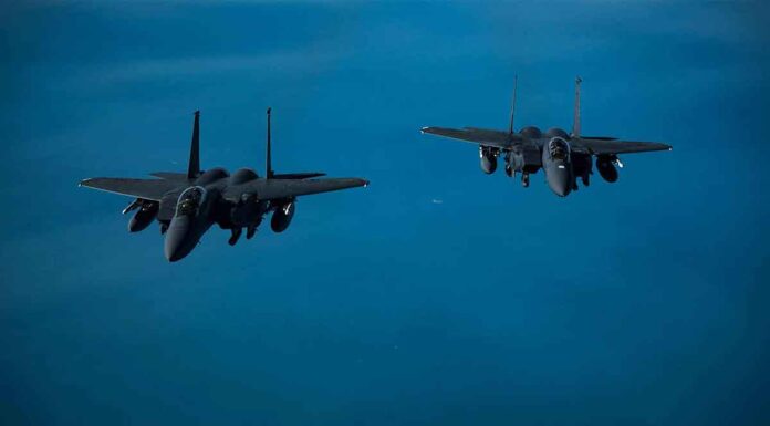 Κόλαση: Η αμερικανική Αεροπορία έπληξε ιρανικές δυνάμεις στην Συρία – Αντίποινα για την θανατηφόρα επίθεση με drone κατά Αμερικανών