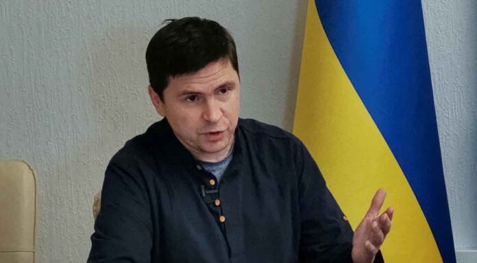 Σύμβουλος Ζελένσκι: «Θα τιμωρήσουμε τους ρωσικούς πληθυσμούς σε Κριμαία και Ντόνμπας που ήθελαν να ενσωματωθούν στην Ρωσία»!