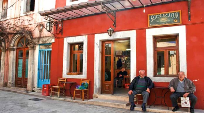 Ταξίδι στο πολύχρωμο χωριό της Κρήτης