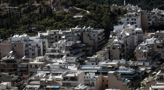 Στεγαστικά δάνεια: Ποιους αφορά το πλαφόν στα επιτόκια – Το επικρατέστερο σενάριο