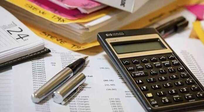 Φορολογικές δηλώσεις: Τι θα ισχύσει για το αφορολόγητο με e-αποδείξεις