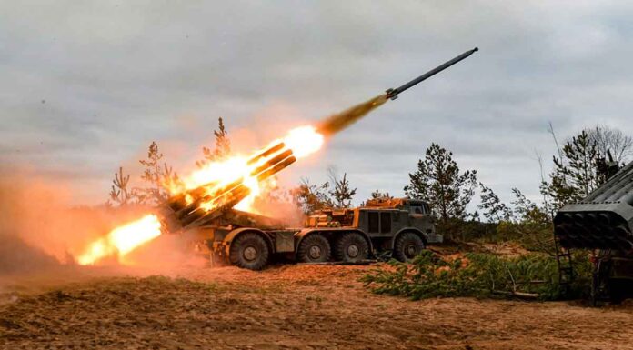 UkraLeaks»: Η Αίγυπτος θα έστελνε στην Ρωσία 40.000 ρουκέτες για το ρωσικό Πυροβολικό!