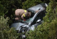 Κρήτη: Αυτοκίνητο έπεσε σε γκρεμό – Σε εξέλιξη βρίσκεται μεγάλη επιχείρηση της Πυροσβεστικής