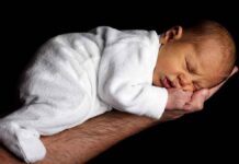 Γεννήθηκε το πρώτο μωρό με DNA τριών ανθρώπων