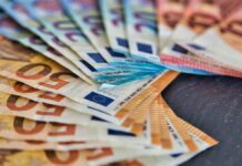 Πώς η εφορία θα «τσιμπά» όσους κρύβουν εισοδήματα – Στο μικροσκόπιο καταθέσεις, θυρίδες