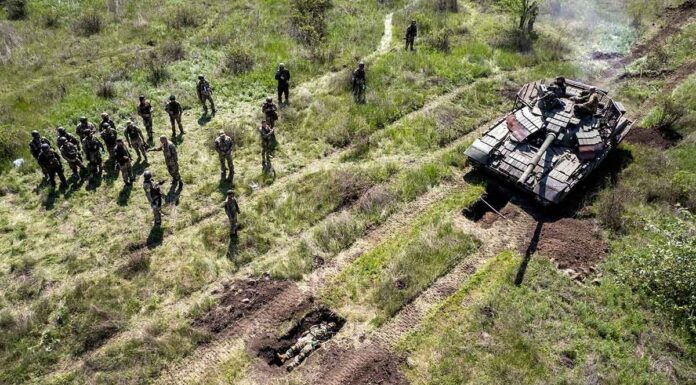Μεγάλη ουκρανική επίθεση στο μέτωπο της Ζαπορίζια – Αναφορές για αρματομαχίες μεταξύ ρωσικών και δυτικών αρμάτων μάχης