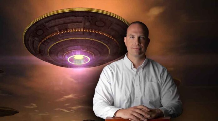 Πρώην στέλεχος των αμερικανικών μυστικών υπηρεσιών: «Η κυβέρνηση διαθέτει άθικτα σκάφη μη ανθρώπινης προέλευσης»!