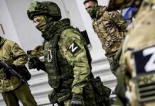 Ρώσοι χορεύουν τον χορό του πολέμου λίγο πριν εμπλακούν σε μάχες με Ουκρανούς στην Ζαπορίζια