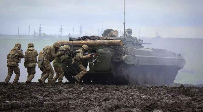 Ουκρανικό κτύπημα στην Κριμαία: Ανατίναξαν την μοναδική σιδηροδρομική γραμμή που την ενώνει με την Ρωσίαv