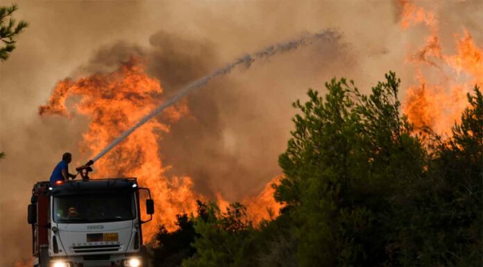 Φυλακή και τσουχτερά πρόστιμα μέχρι 30.000 για τους εμπρηστές