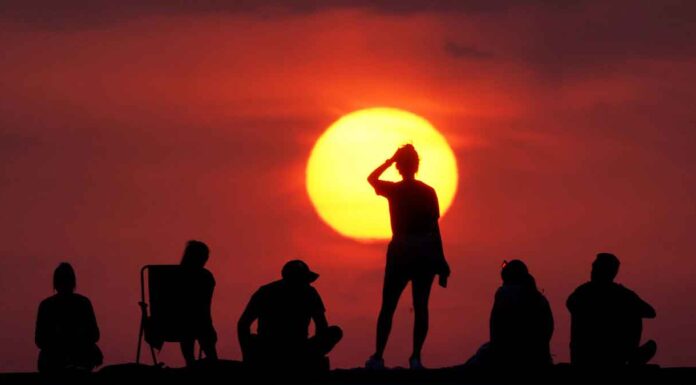 Politico: «Οι ΗΠΑ και η ΕΕ μελετούν σχέδιο παρεμπόδισης των ηλιακών ακτίνων για να… κρυώσει ο πλανήτης»!