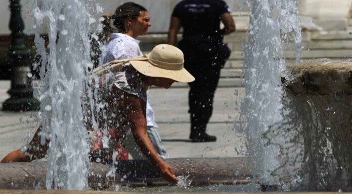 Καύσωνας: Πρόσκαιρη υποχώρηση σήμερα και νέα 44άρια από Τρίτη – Ενισχυμένοι οι άνεμοι