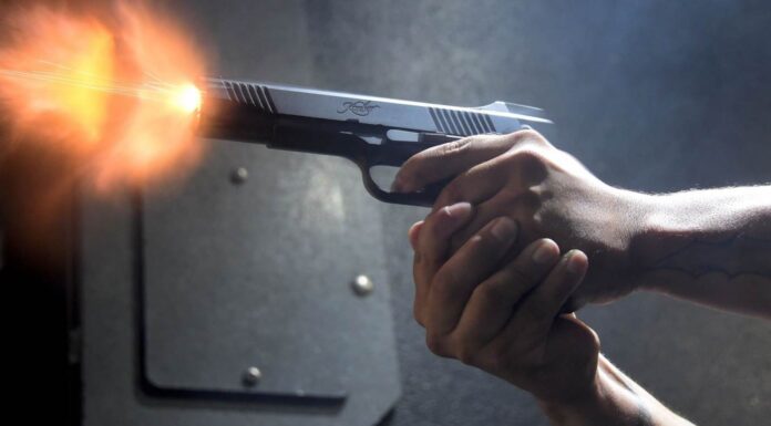 ΕΚΤΑΚΤΟ: Ένας νεκρός από πυρά αγνώστων στη Χαλκιδική – Τους πυροβόλησαν ξαφνικά πάνω από μηχανή