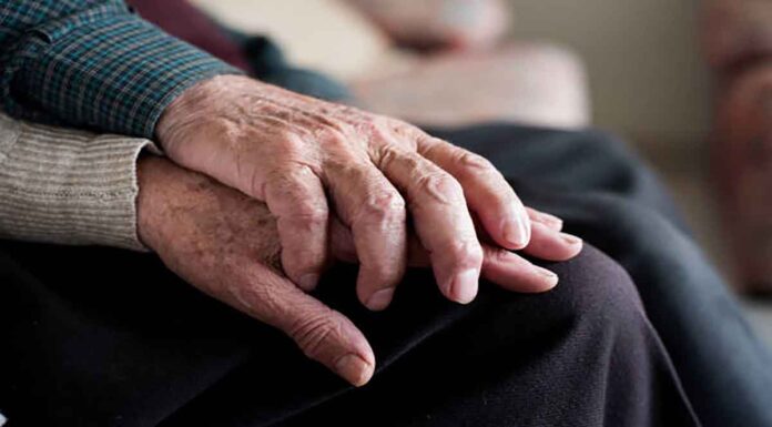 Ρόδος: Ζευγάρι υπερηλίκων έζησε μαζί 75 χρόνια και πέθανε με τρεις ώρες διαφορά