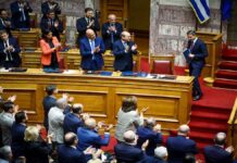 Βουλή: Ψήφο εμπιστοσύνης από 158 βουλευτές έλαβε η κυβέρνηση Μητσοτάκη