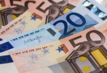 Πόσο αυξάνονται μισθοί, επιδόματα και συντάξεις το 2024, τι αλλάζει στον ΦΠΑ
