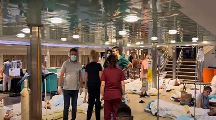 Εκκενώθηκε το ΠΓΝΑ – Σε πλωτό “νοσοκομείο” μετατράπηκε το “Αδαμάντιος Κοραής”