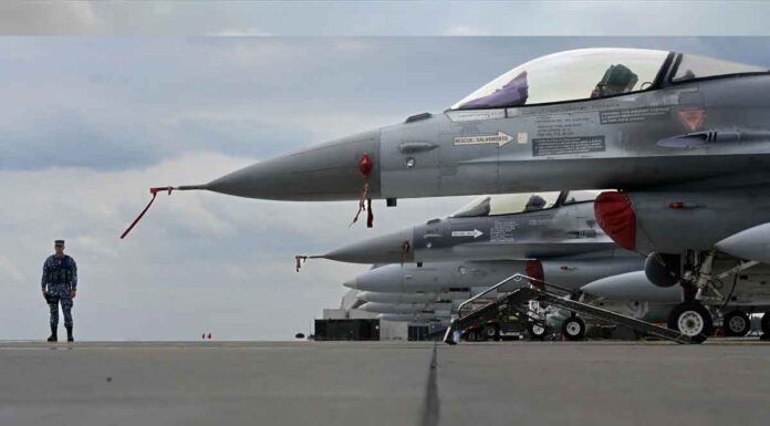 Δεν μπορούν να βασίζονται στα F-16 οι Ουκρανοί – Θα αργήσουν λόγω… εκμάθησης αγγλικών