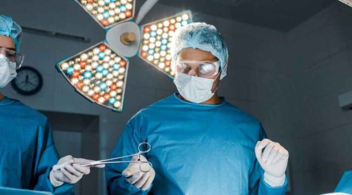 Ηράκλειο: Στο χειρουργείο ο 26χρονος και ο φίλος του μετά το τροχαίο